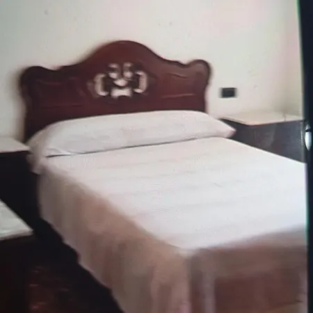 Amadeus Homestay *